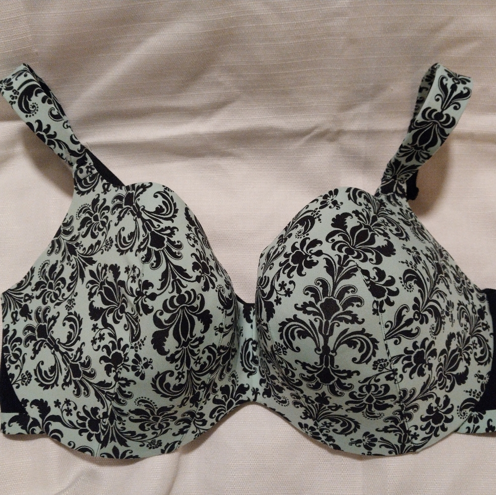 Cacique Black and Mint Green Damask  Print Padded Bra NWOT